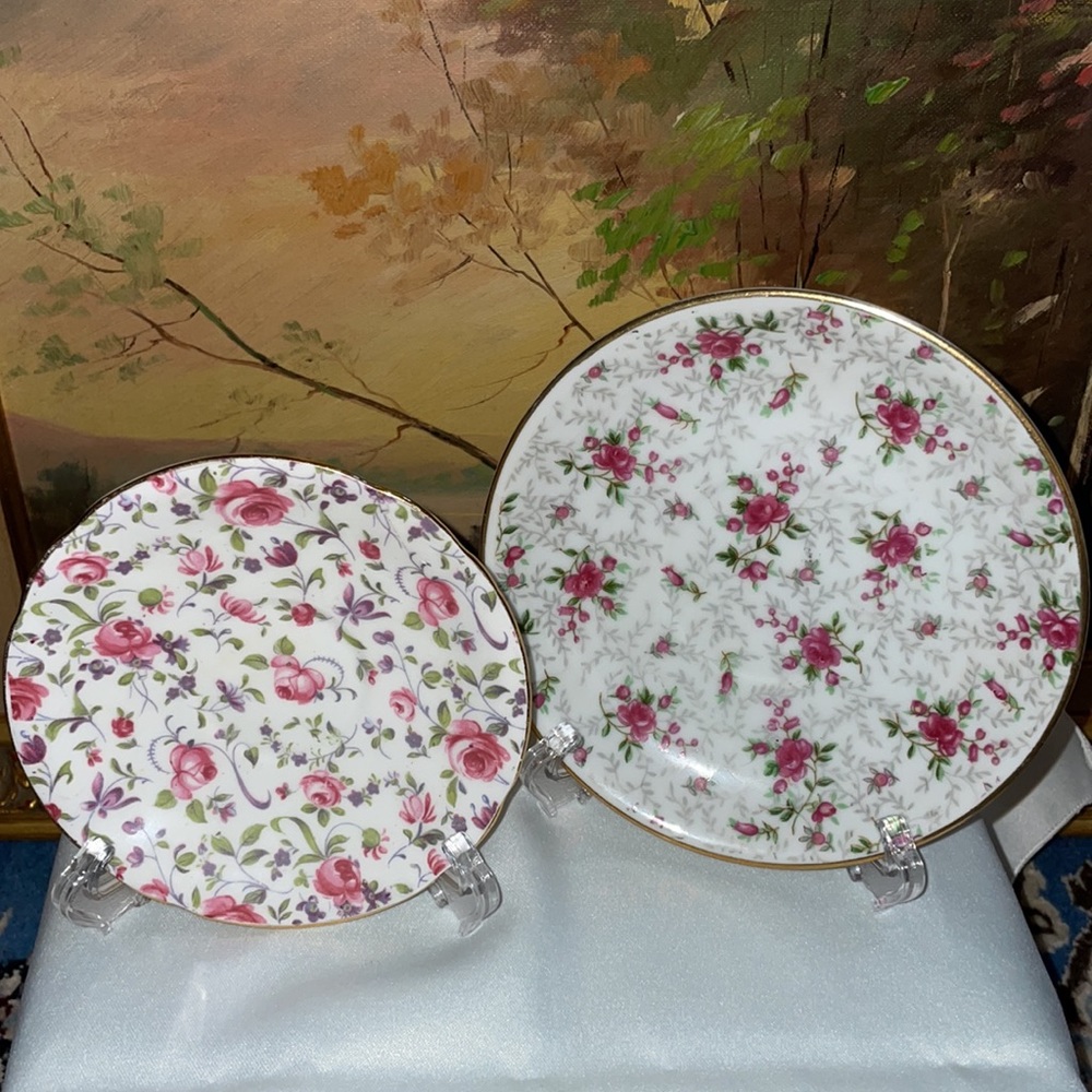 Clarence Bone China 5 1/2" Round Chintz Pink Plate - England Vintage